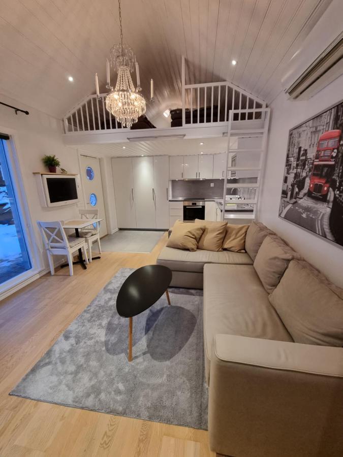 Attefallshuset Toftahoejden 7 Векшё Экстерьер фото